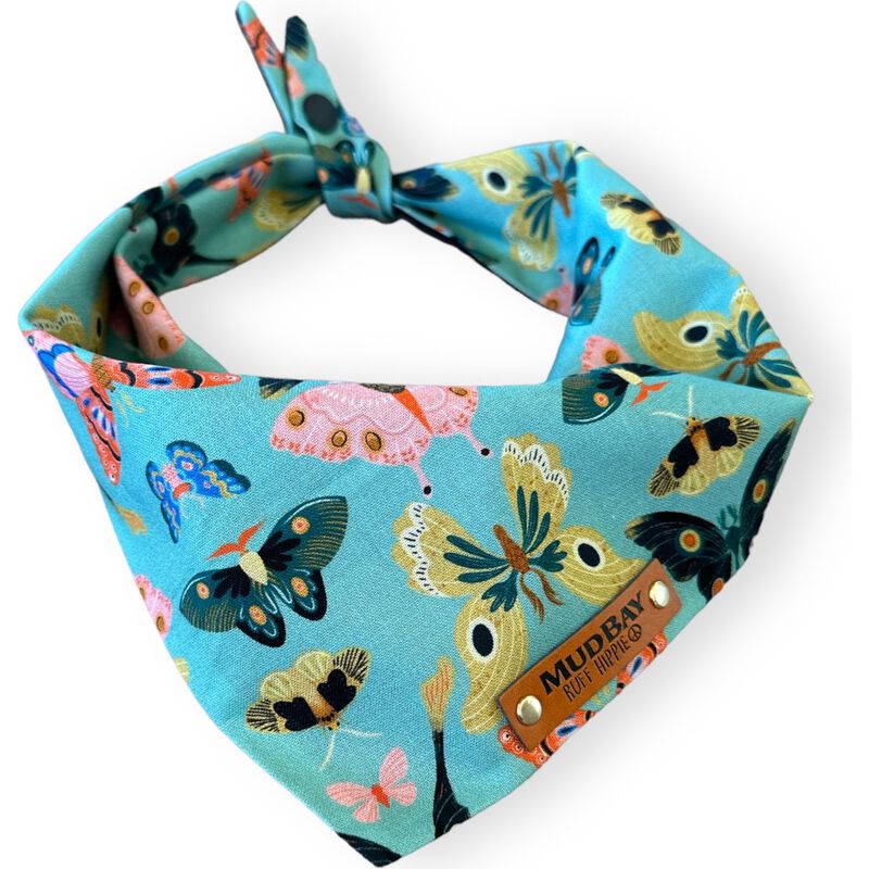 Mud Bay Dog & Cat Bandana, Butterflies image number null