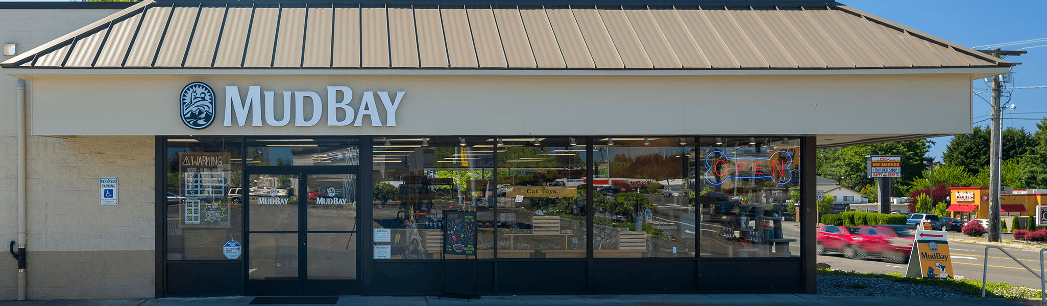 Mud bay pet outlet store near me